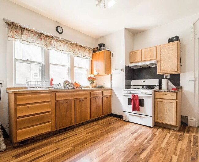 226 W Locust - 534 College Ave