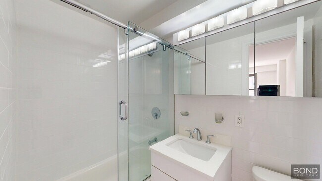 Foto del edificio - 145 E 16th St