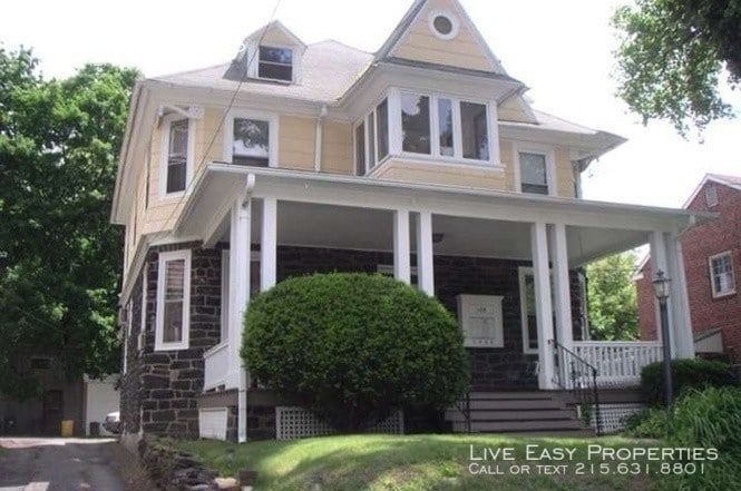 Primary Photo - Newly Renovated Large 1 Bedroom Apartment
