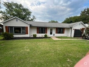 Building Photo - 221 Cedar Valley Rd