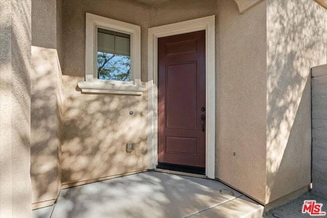 Building Photo - 69 Syrah