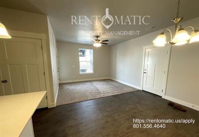 Building Photo - 1886 3330 W