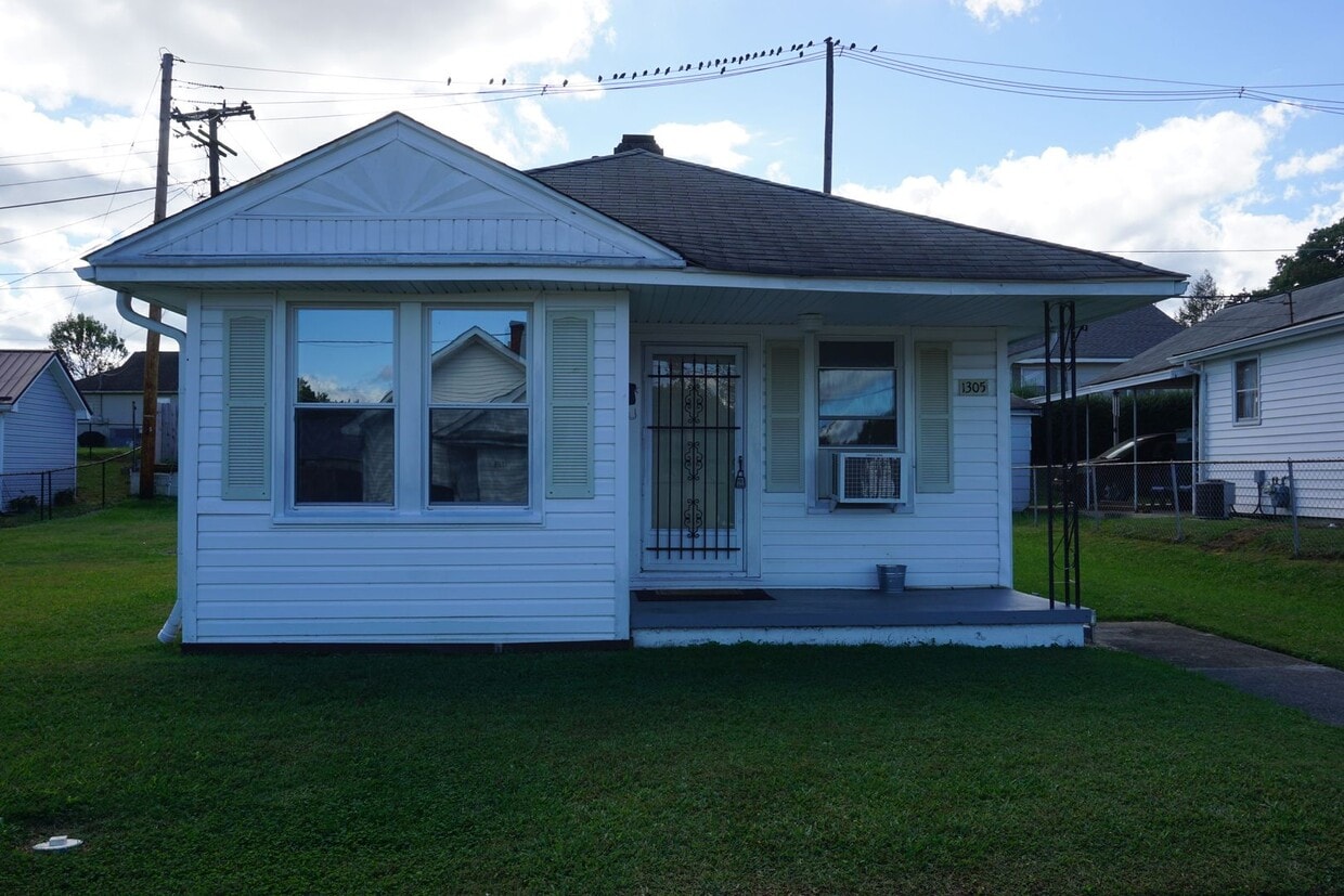 Foto principal - Comfortable One-Level Living in a Prime Location!