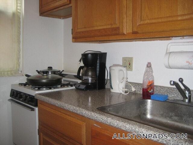 Foto del edificio - 15 Scottfield Rd