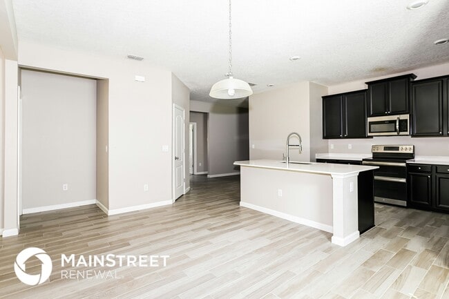 Building Photo - 16179 Alison Creek Dr