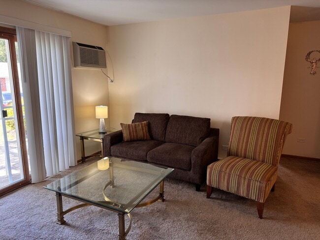 Foto del edificio - 1341 Cunat Ct