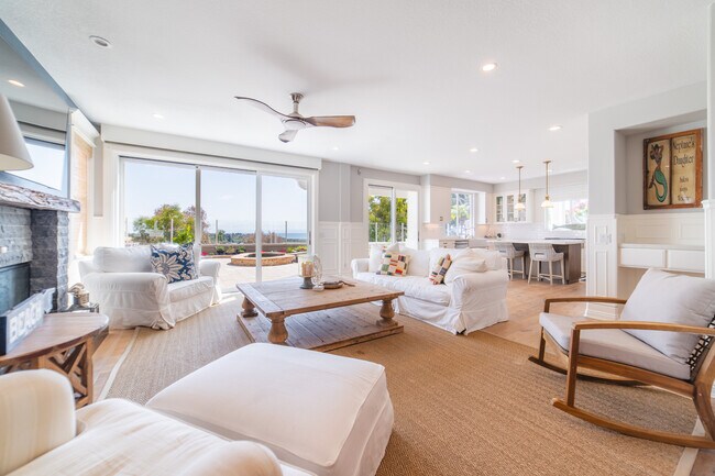 Foto del edificio - 7373 Elegans Pl