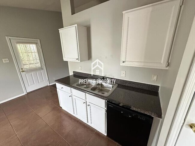 Building Photo - 5743 French Market Cir S