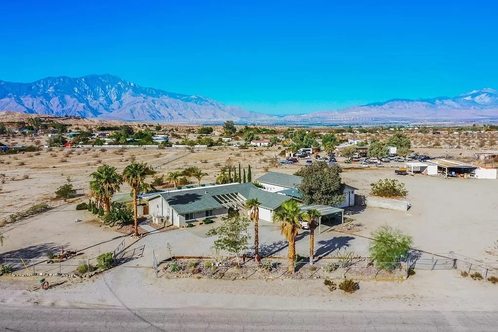 Primary Photo - Immaculate ranch style home!