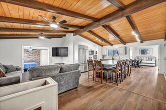 Building Photo - 3430 Gwynelle Ct