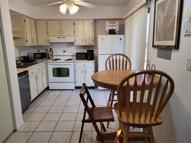 Building Photo - 13100 S McCall Rd