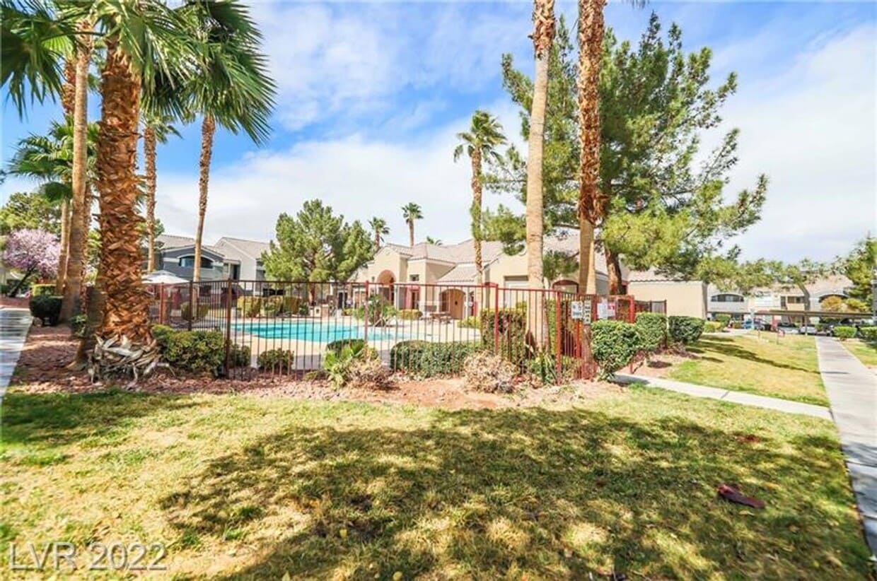 Foto principal - SW- 2 Bedroom Condo!