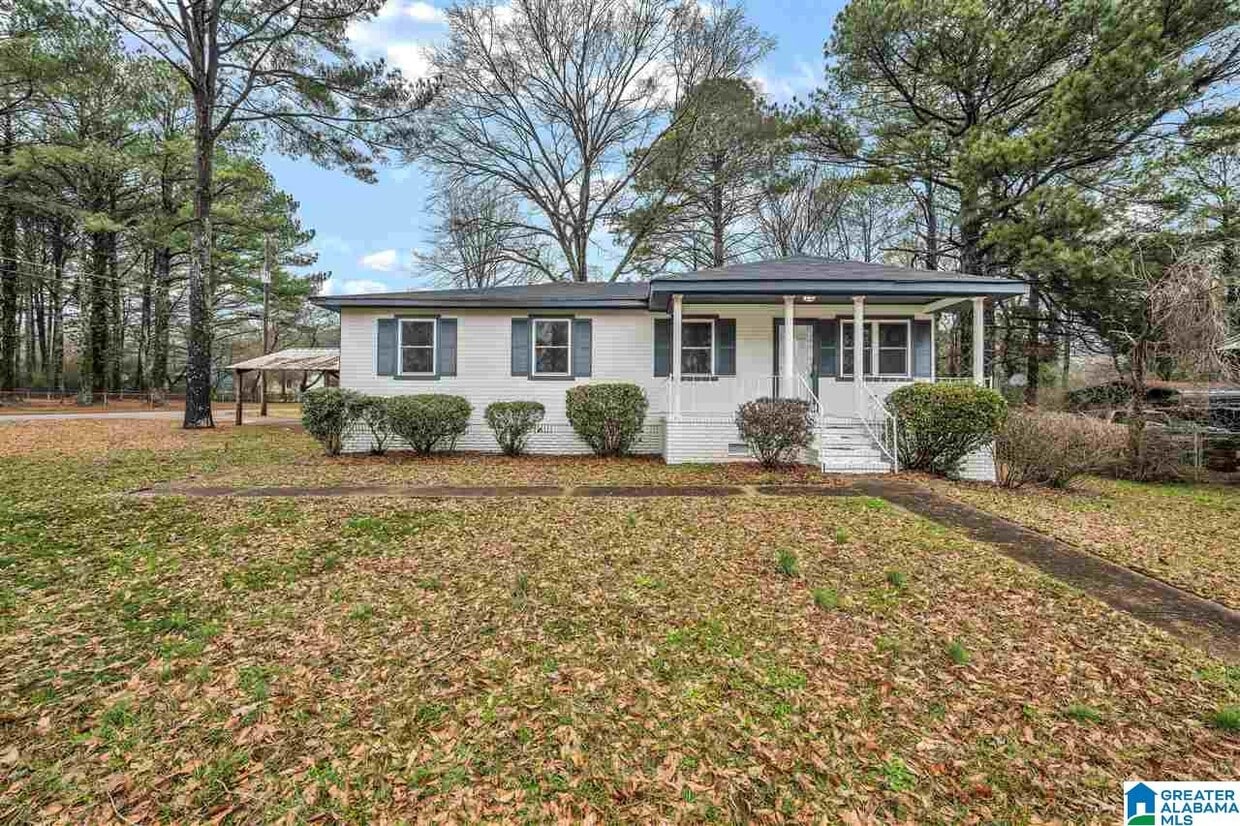 1302 25th Ave, Hueytown, AL 35023 House Rental in Hueytown, AL