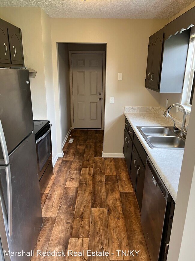 Building Photo - 3 br, 2 bath House - 258 Golden Pond Ave