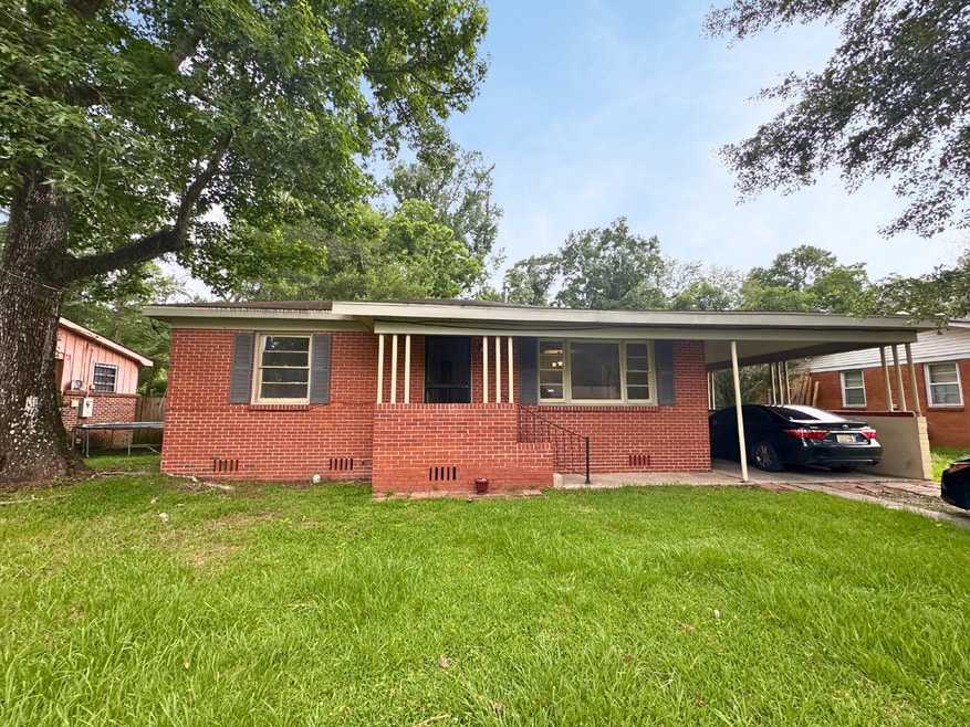 916 Delmar Dr