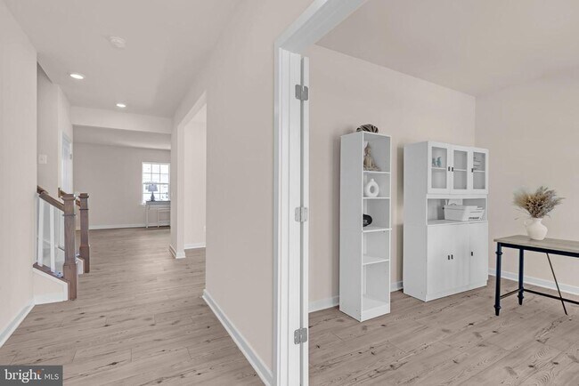 Foto del edificio - 2053 Whithorn Hl