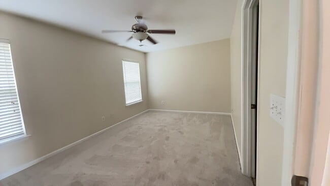 Foto del edificio - Totally renovated 2BR/2.5BA townhouse in t...