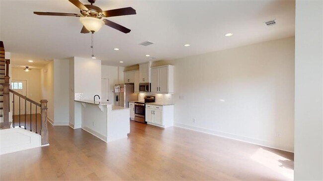 Foto del edificio - 5873 Greystone Dr