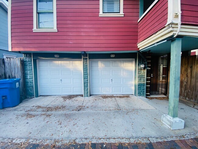 Building Photo - 1216 3rd St N