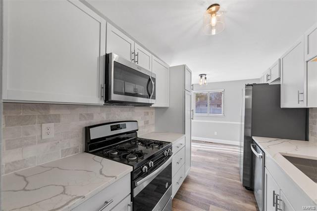 Foto del edificio - 21 Glenwood Ln