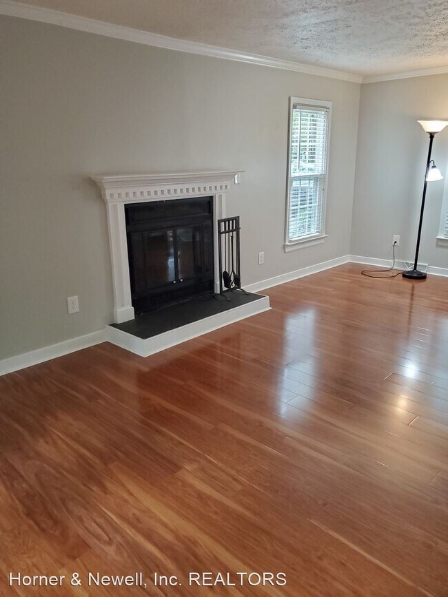 Foto del edificio - 13704 Watkins Glen Rd