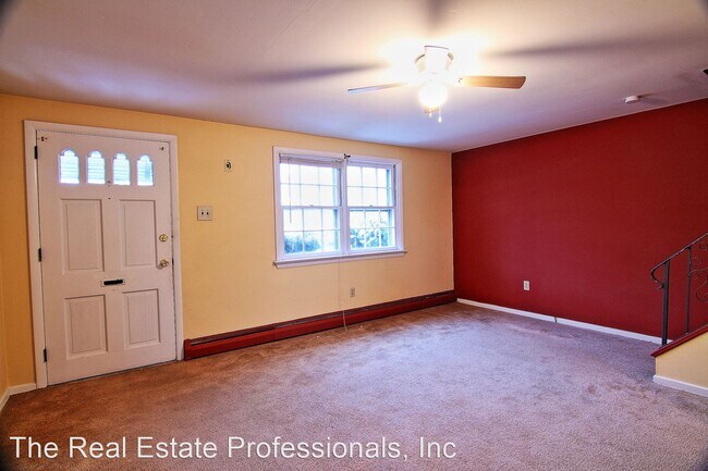 Building Photo - 3 br, 1.5 bath House - 505 Spruce Street