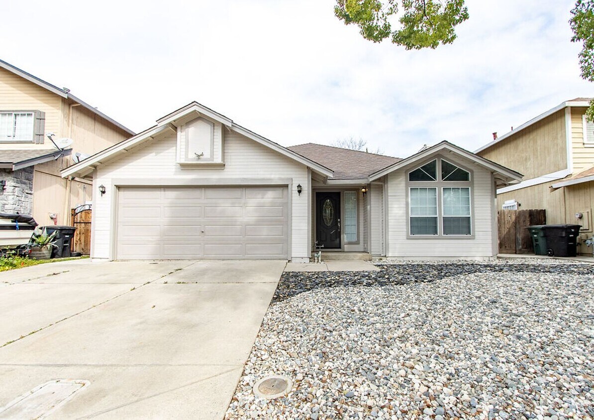 Primary Photo - Spacious Family Home