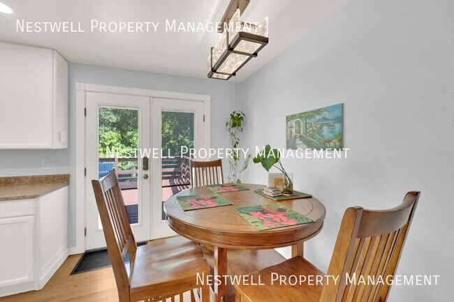 Building Photo - 4033 Burningham Dr