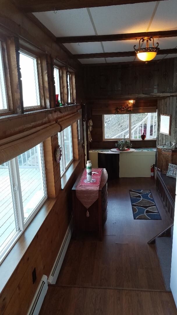 Entry - 202 Wilson Rd