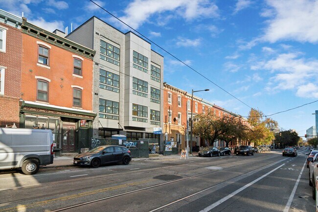 Building Photo - 3729 Lancaster Ave