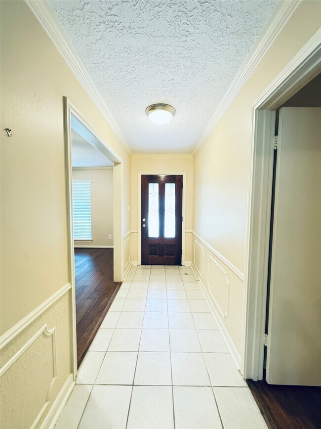 Foto del edificio - 13935 St Marys Ln