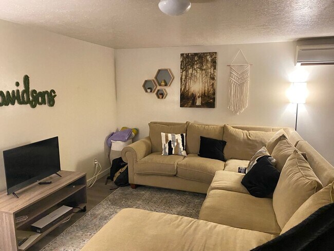Foto del edificio - 1B/1B Pet Friendly Apartment South of BYU