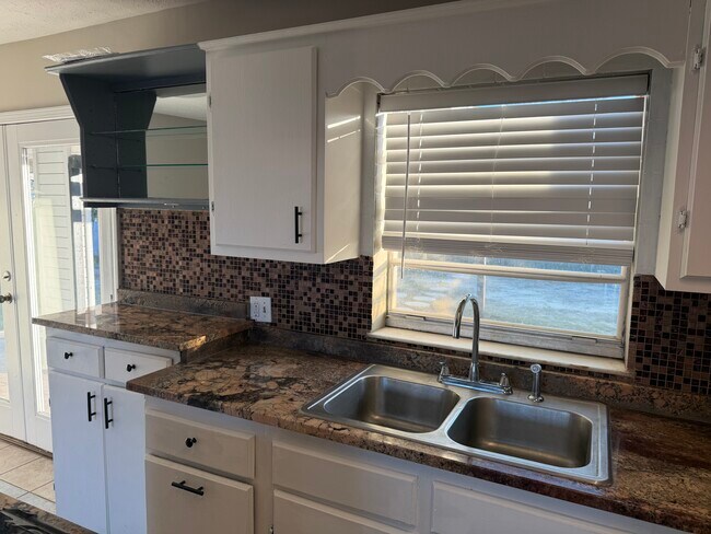 Foto del edificio - 5202 Thornton Ln