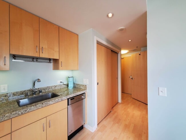 Photo - 750 Van Ness Ave Apartment