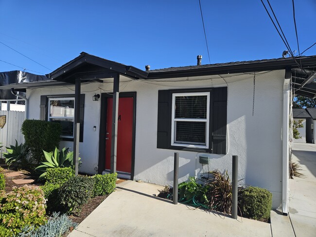 Building Photo - 1554 Orange Ave
