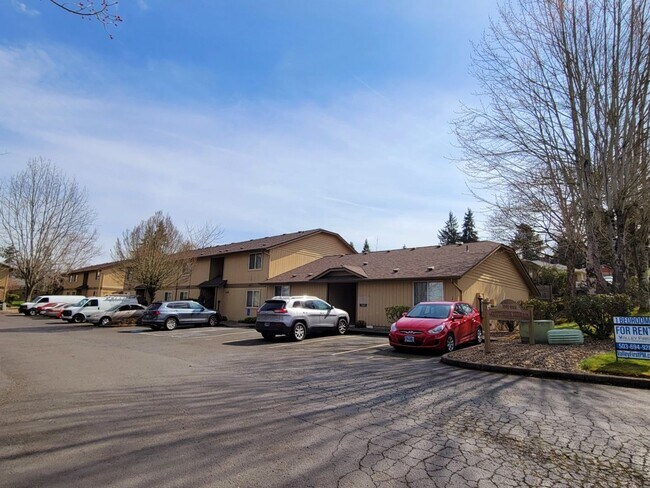 Building Photo - 1 bedroom 1 bath second level unit!