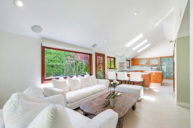 Family room opens to kitchen - 1290 San Ysidro Dr