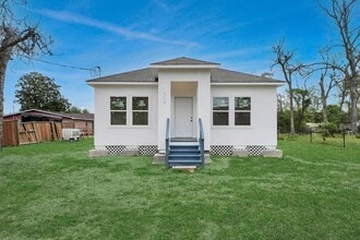 Building Photo - 9210 Wheatley St