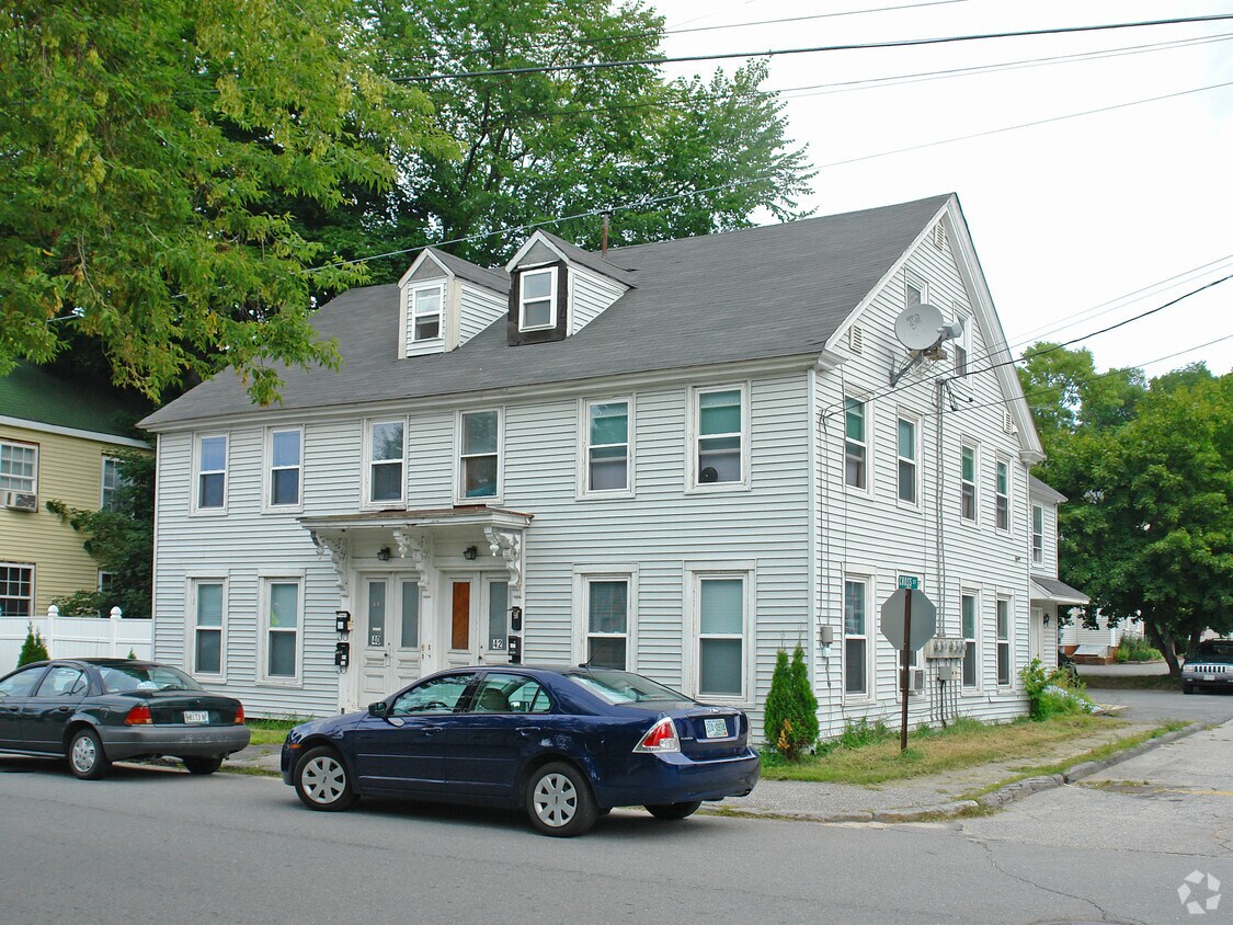 Primary Photo - 40-42 Brackett St