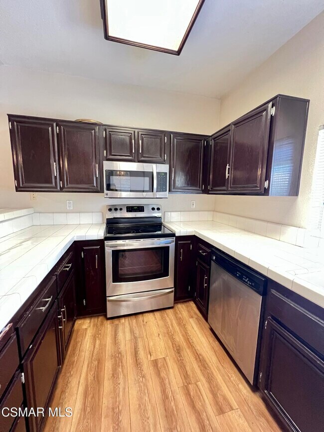 Foto del edificio - 5798 Oak Bank Trail