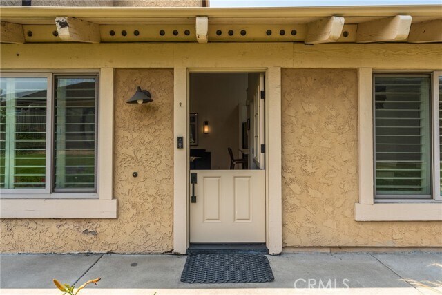 Building Photo - 150 Avenida Adobe