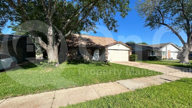 Foto del edificio - 3113 Wayfarer Rd