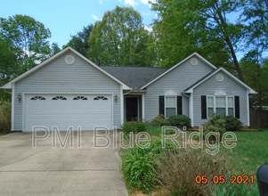 Building Photo - 410 Glensprings Dr
