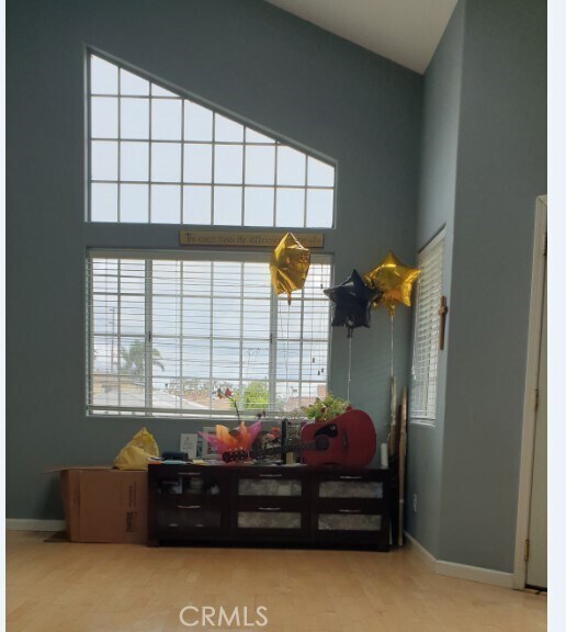 Foto del edificio - 533 W 23rd St