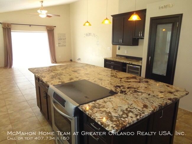 Foto del edificio - 2458 River Ridge Dr