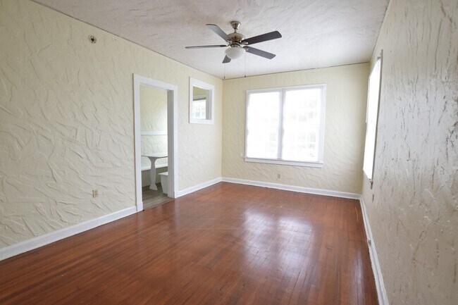 Foto del edificio - 410 E 14th St