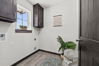 Settlers Trail photo'