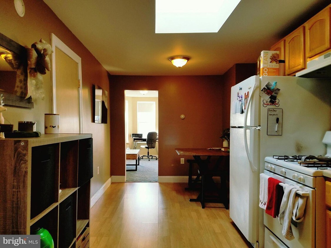 Primary Photo - 709 S 5th St