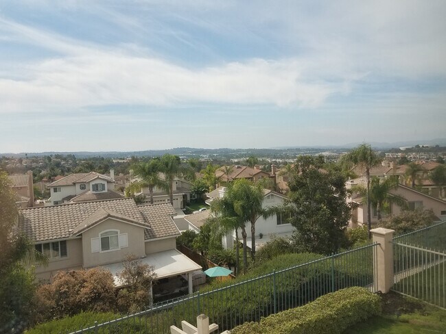 Foto del edificio - Beautiful Mountain Views in Foothill Ranch - Quiet Cul De Sac  3bd 2.5 ba home