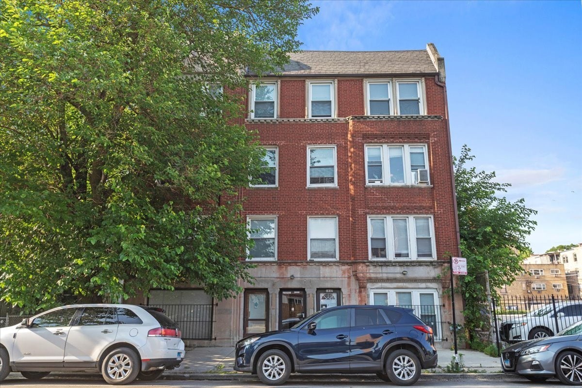 Primary Photo - 1635 W Morse Ave